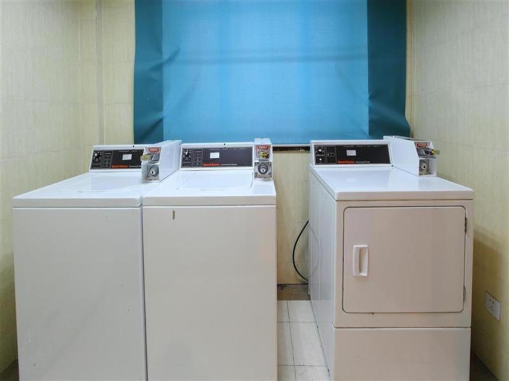 Vx Hotel Shanghai Yixian Road Dabaishu Luaran gambar