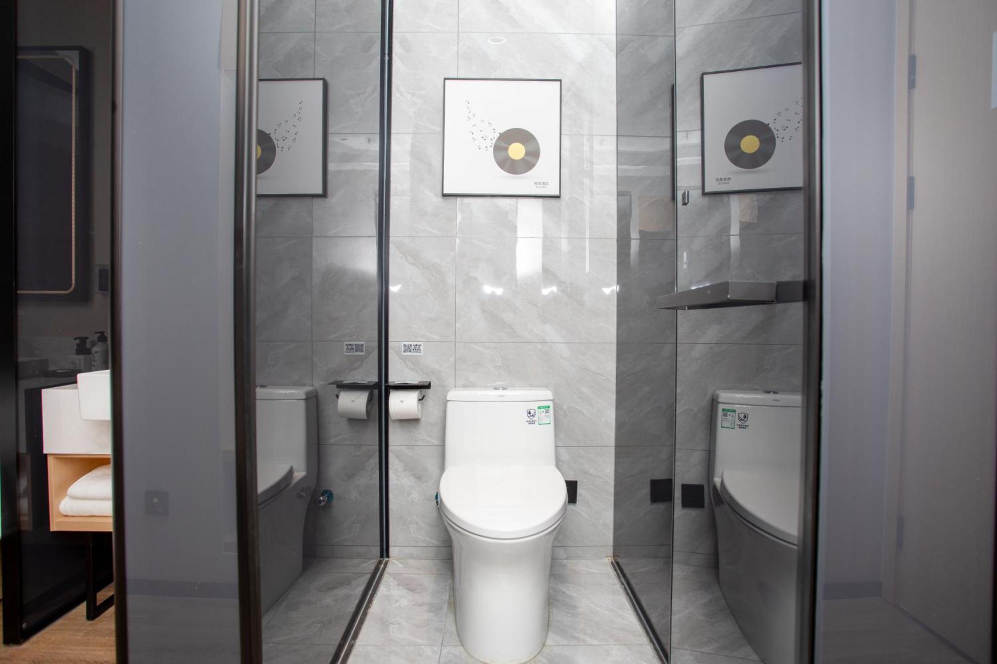 Vx Hotel Shanghai Yixian Road Dabaishu Luaran gambar